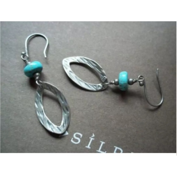 Silpada Vintage Rare Oxidized
Sterling Silver Turquoise Bead
Dangle Earrings - Picture 10 of 10